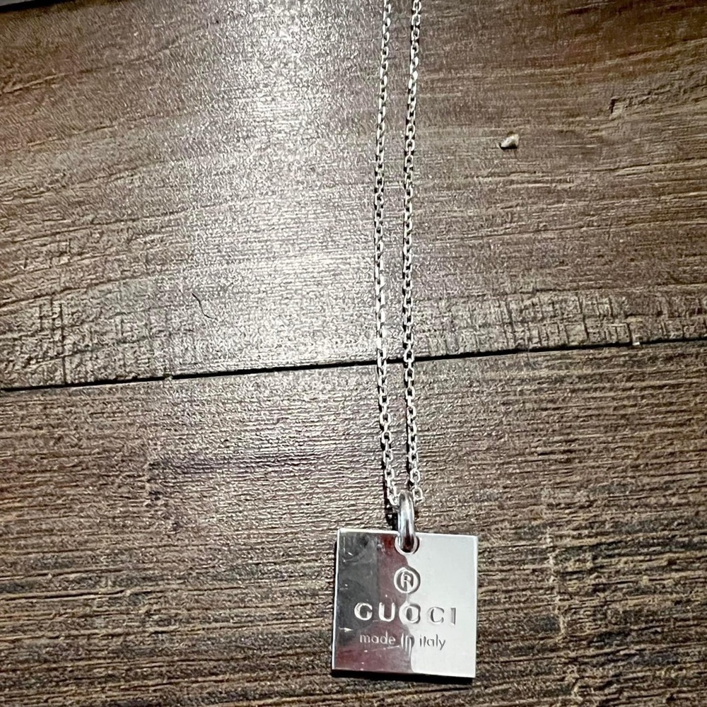 Womens Gucci Pendant Necklace